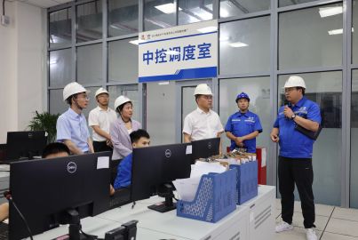 蜀道集团新疆工作组严志明一行赴蜀能矿产磷酸铁锂厂考察调研