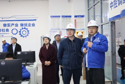 中国农业银行总行公司业务部副总经理李伟一行赴蜀能矿产磷酸铁锂厂调研